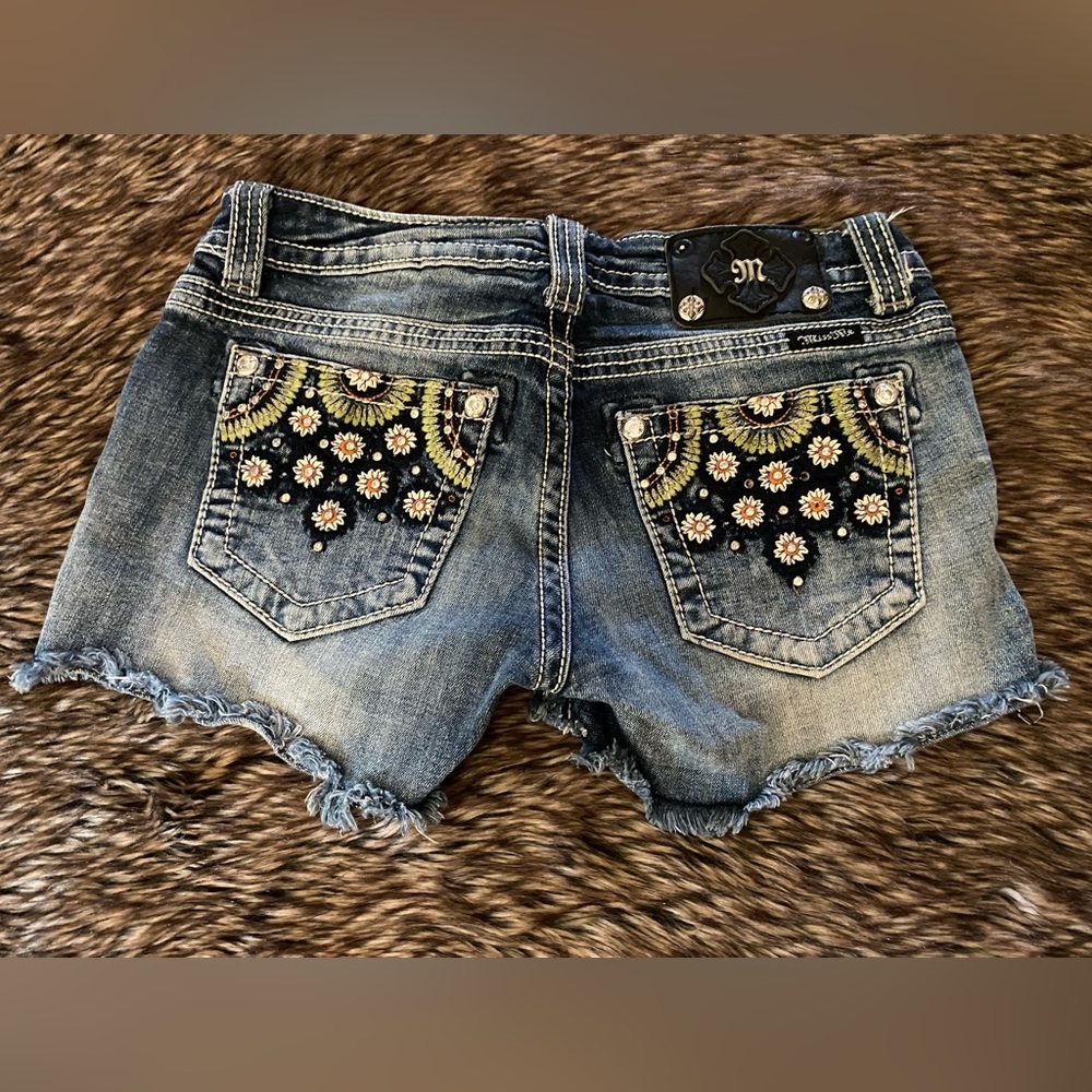 Miss Me Jean Shorts Size 27